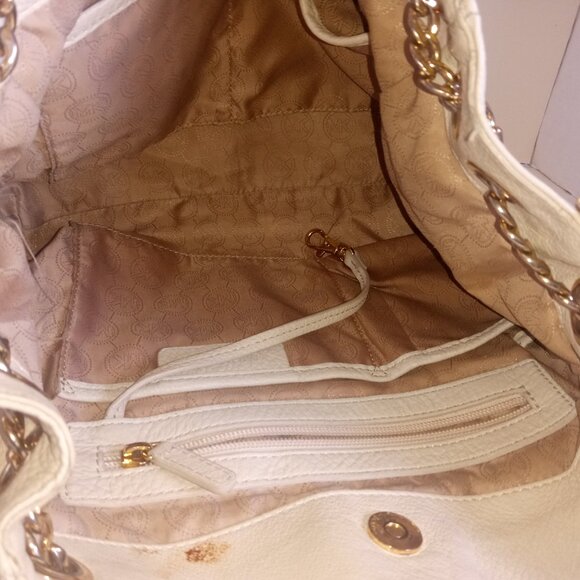 ๐๐ GIVEAWAY ๐๐Michael Kors Cream Satchel with Gold Accents - Picture 14 of 15